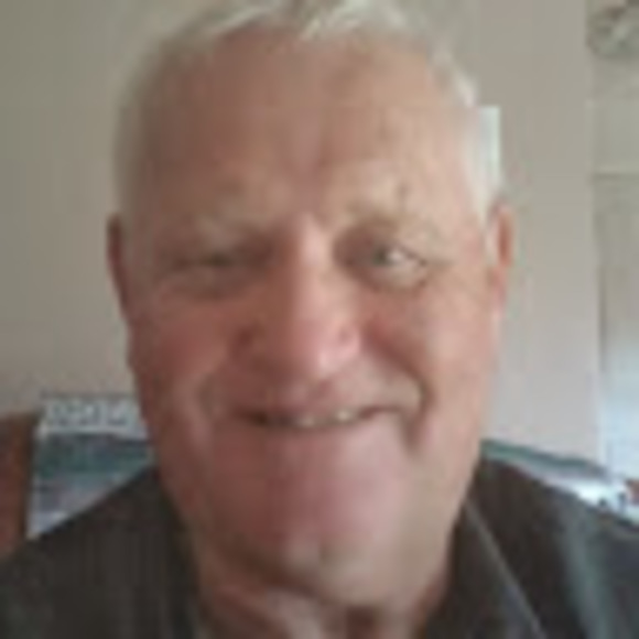 Meet your Posher, Henny - Picture 1 of 1